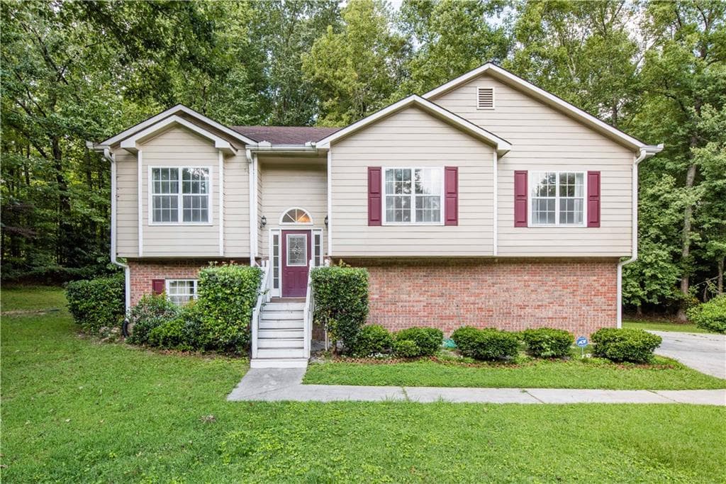 4 bedroom, 1,786 sq ft single family residence sold at 4002 Spring Terrace, Douglasville, GA 30134