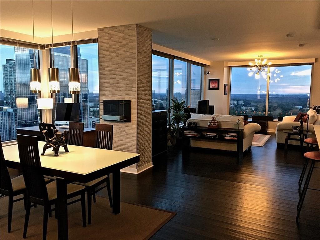 2 bedroom, 1,508 sq ft condominium sold at 3338 Peachtree Road 2607, Atlanta, GA 30326