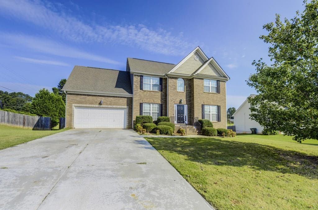 4 bedroom single family residence sold at 1045 ROZENA Place, Loganville, GA 30052