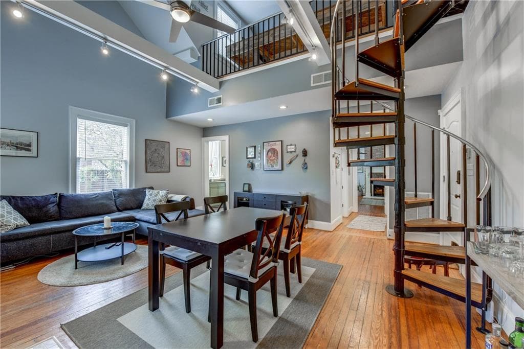 1 bedroom, 1,275 sq ft condominium sold at 1198 Piedmont Avenue 202, Atlanta, GA 30309