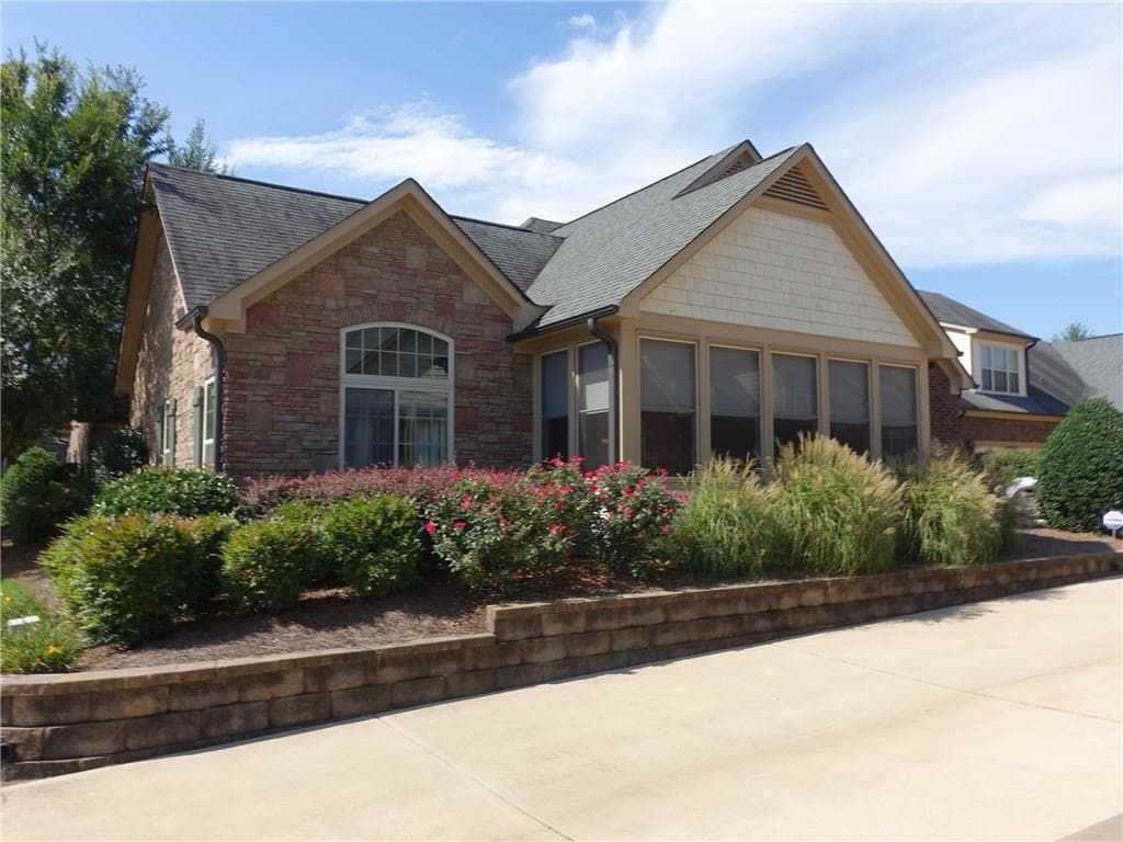 4 bedroom, 2,430 sq ft condominium sold at 120 Chastain Road 1501, Kennesaw, GA 30144