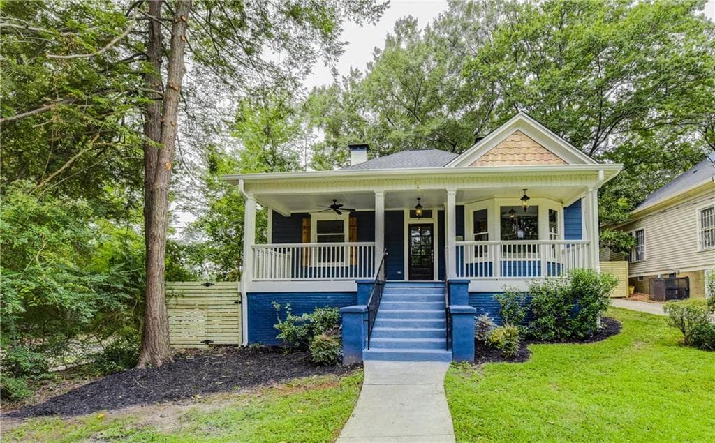 3 bedroom, 1,900 sq ft single family residence sold at 389 SW Inman Street, Atlanta, GA 30310