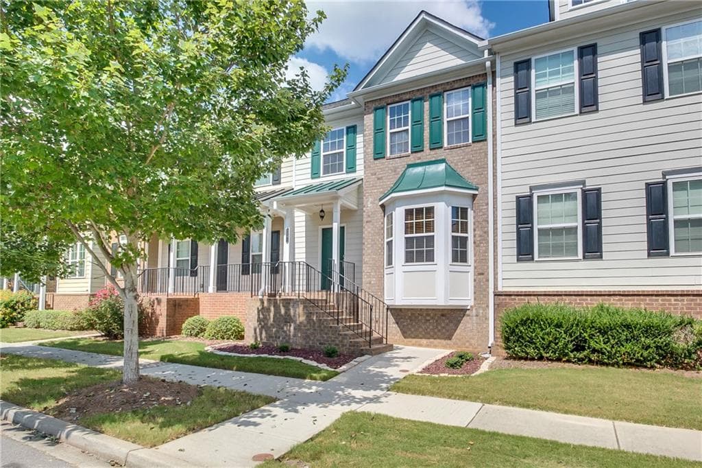 3 bedroom, 1,982 sq ft townhouse sold at 1291 Park Pass Way, Suwanee, GA 30024
