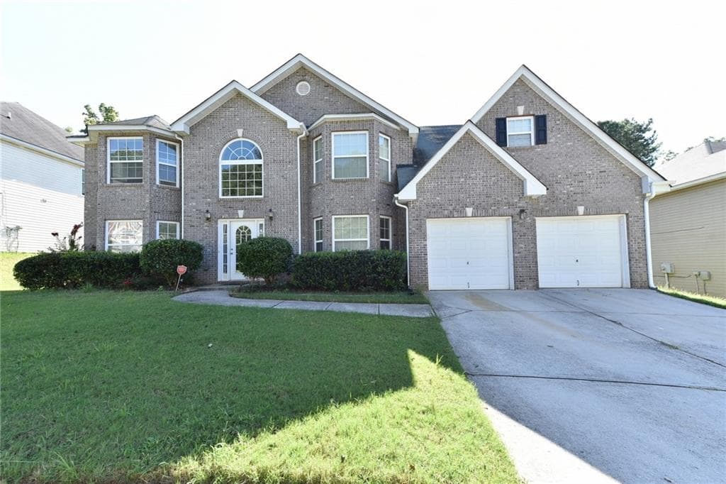 5 bedroom, 3,326 sq ft single family residence sold at 4021 Ash Tree Street, Snellville, GA 30039