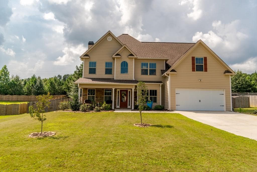 4 bedroom, 2,316 sq ft single family residence sold at 61 Gatlin Ridge Run, Dallas, GA 30157