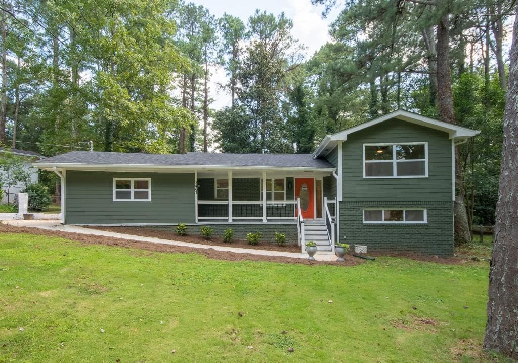 3 bedroom, 2,100 sq ft single family residence sold at 3467 Misty Valley Road, Decatur, GA 30032