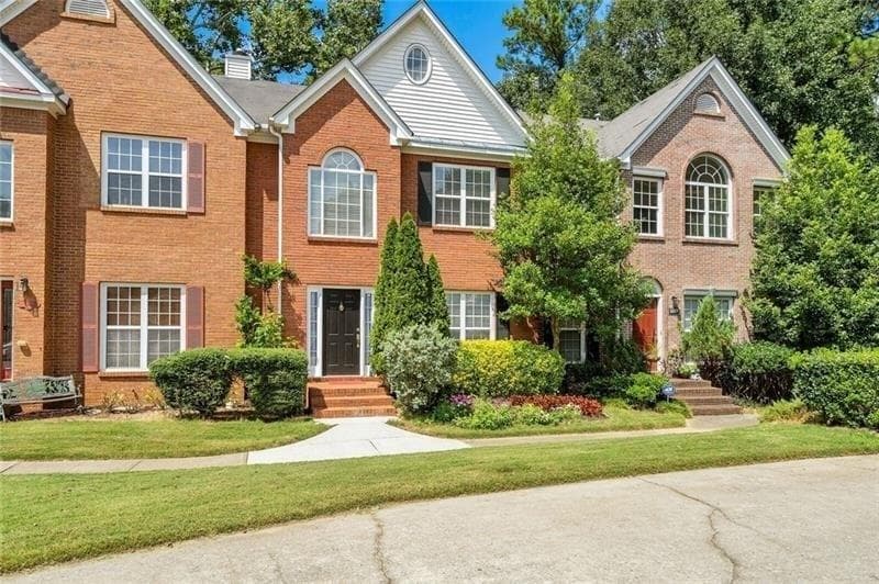 2 bedroom, 2,005 sq ft townhouse sold at 3291 Hampton Green Way, Atlanta, GA 30340