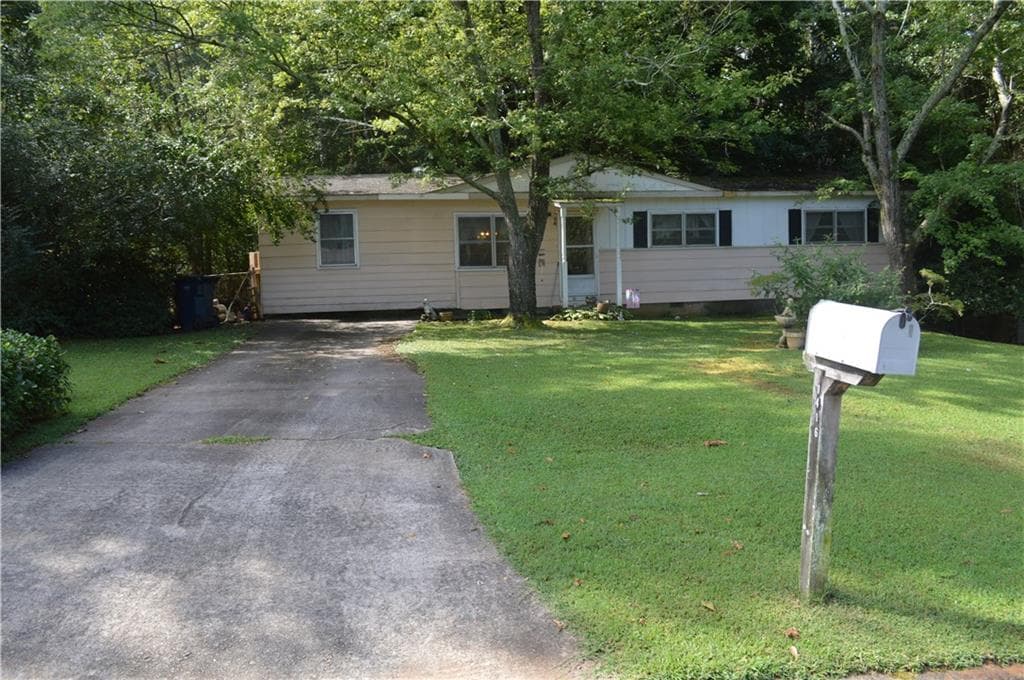 4 bedroom, 1,344 sq ft single family residence sold at 1416 Sycamore Drive, Kennesaw, GA 30152