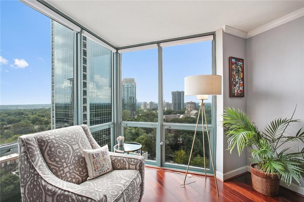 2 bedroom, 1,228 sq ft condominium sold at 2870 Pharr Court South 1905, Atlanta, GA 30305