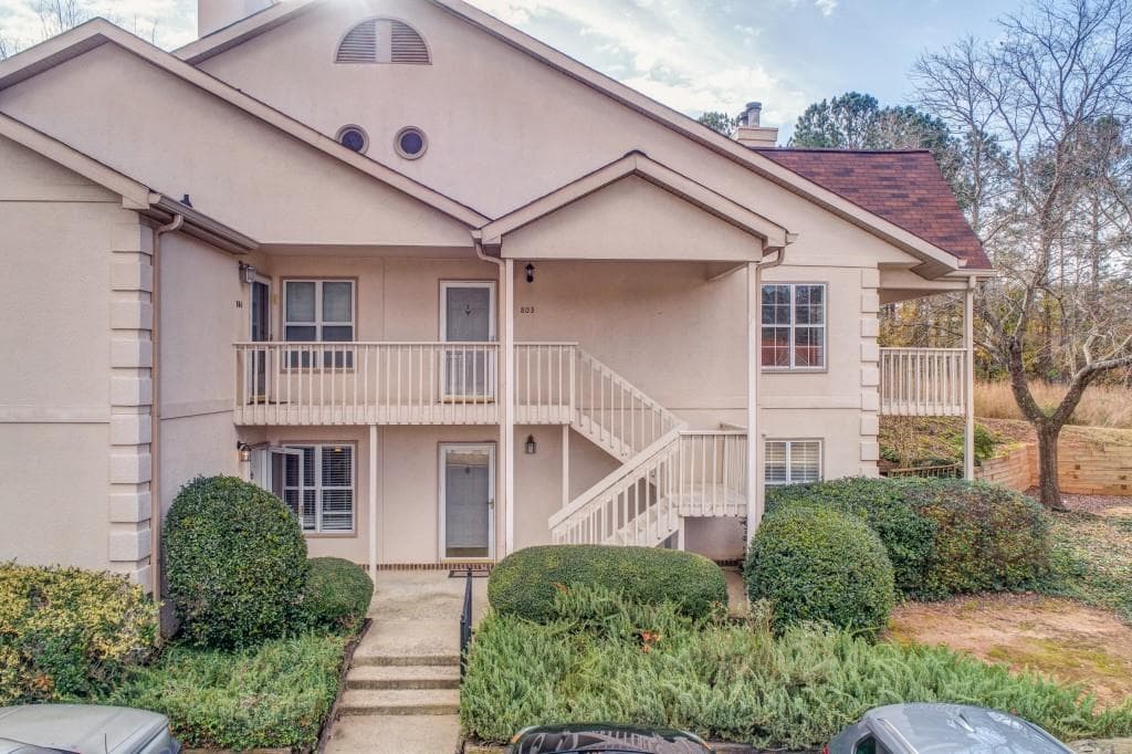 1 bedroom, 1,172 sq ft condominium sold at 803 Bridge Lane 803, Smyrna, GA 30082
