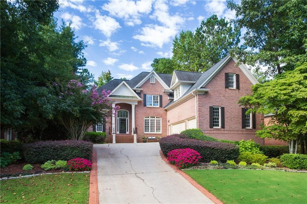 6 bedroom, 5,663 sq ft single family residence sold at 3305 Wolf Willow Close, Milton, GA 30004