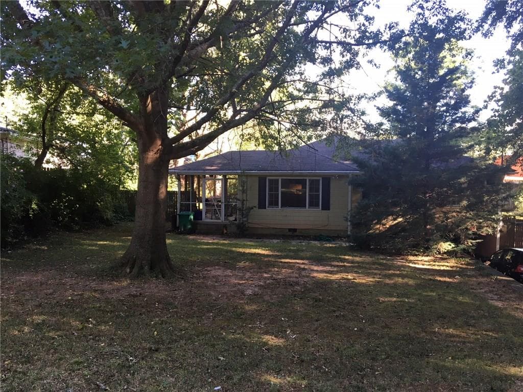 3 bedroom, 1,392 sq ft single family residence sold at 1412 Dorothy Drive, Decatur, GA 30030