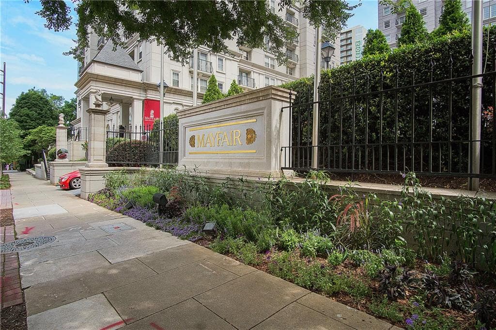 2 bedroom, 1,818 sq ft condominium sold at 195 14th Street PH204, Atlanta, GA 30309