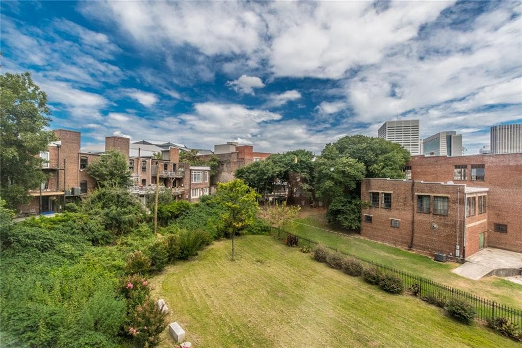 172 Haynes Street 210, Atlanta, GA 30313 — most recent listing photo