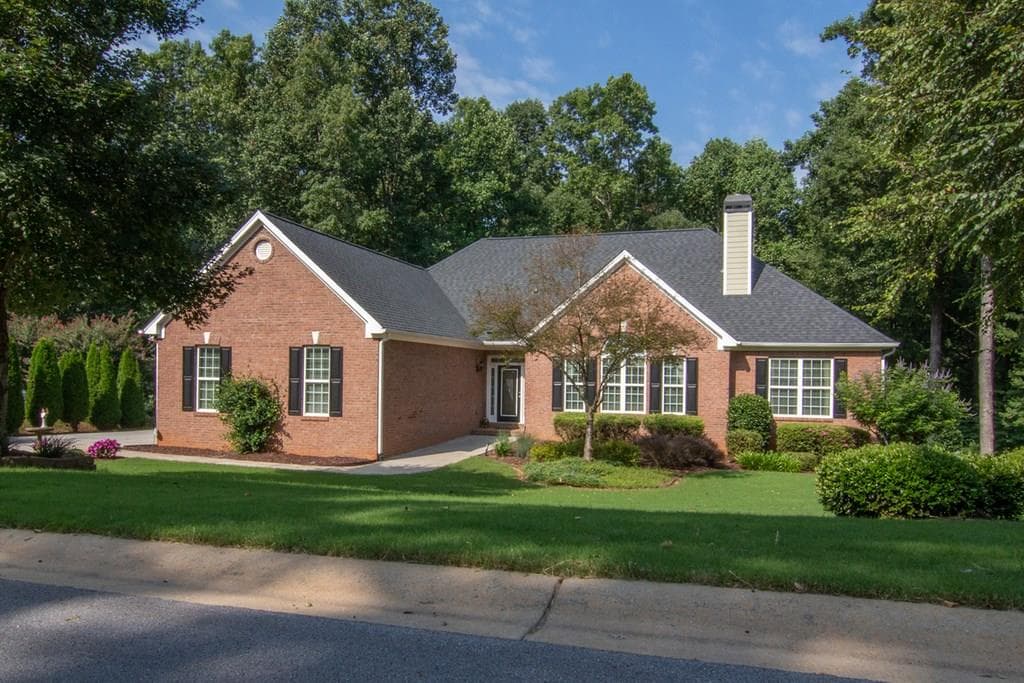 486 SOUTHAMPTON Circle, Hoschton, GA 30548 — most recent listing photo