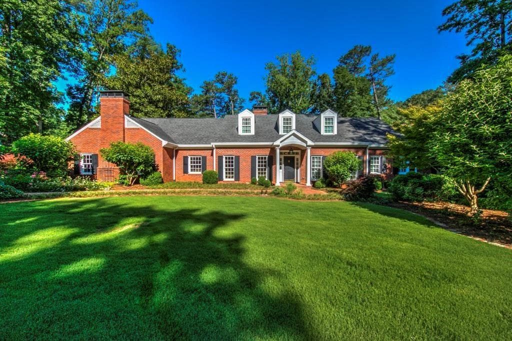 3628 Castlegate Drive, Atlanta, GA 30327 — most recent listing photo