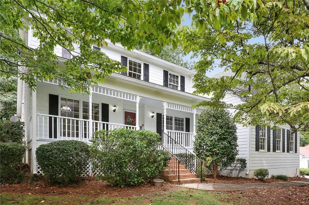 4 bedroom, 2,618 sq ft single family residence sold at 580 Berkeley Lane, Kennesaw, GA 30144
