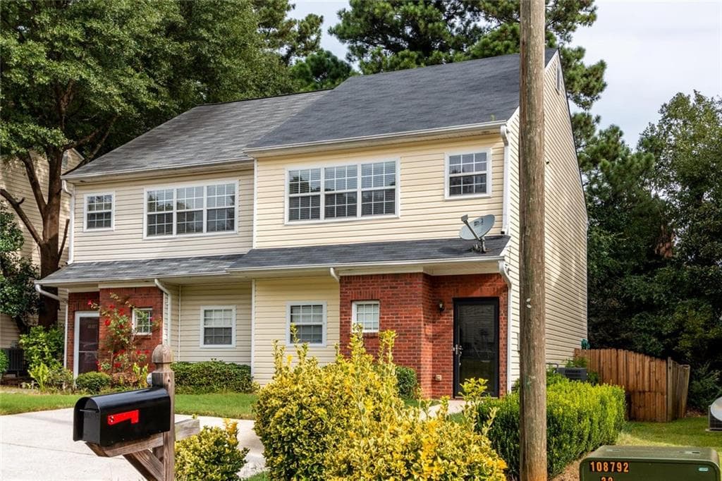 2 bedroom, 1,372 sq ft townhouse sold at 1514 Springleaf Circle 1514, Smyrna, GA 30080