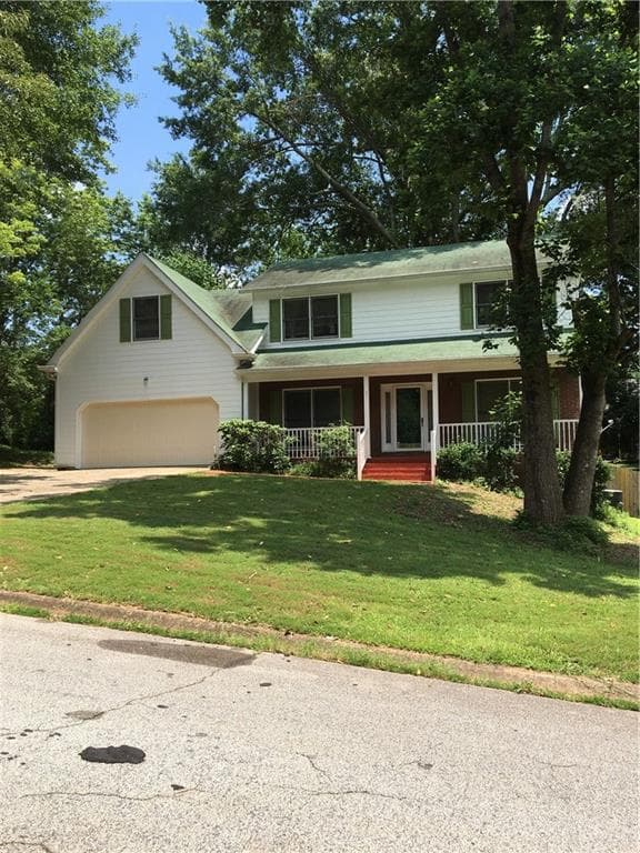 4 bedroom single family residence sold at 2000 Hunters Cove Drive, Lawrenceville, GA 30044