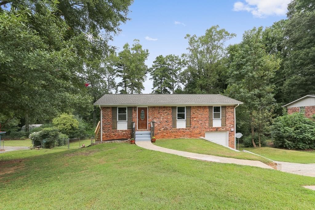 3 bedroom, 1,397 sq ft single family residence sold at 699 San Fernando Drive, Smyrna, GA 30080