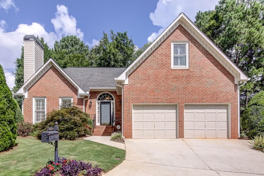 4 bedroom, 2,871 sq ft single family residence sold at 1160 Newbridge Trace, Atlanta, GA 30319