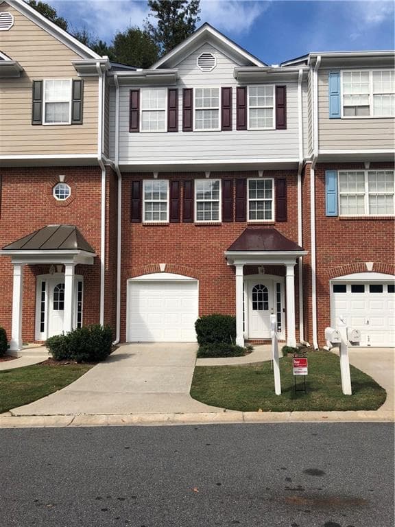 4 bedroom, 1,584 sq ft townhouse sold at 3360 Deer Valley Drive, Alpharetta, GA 30004