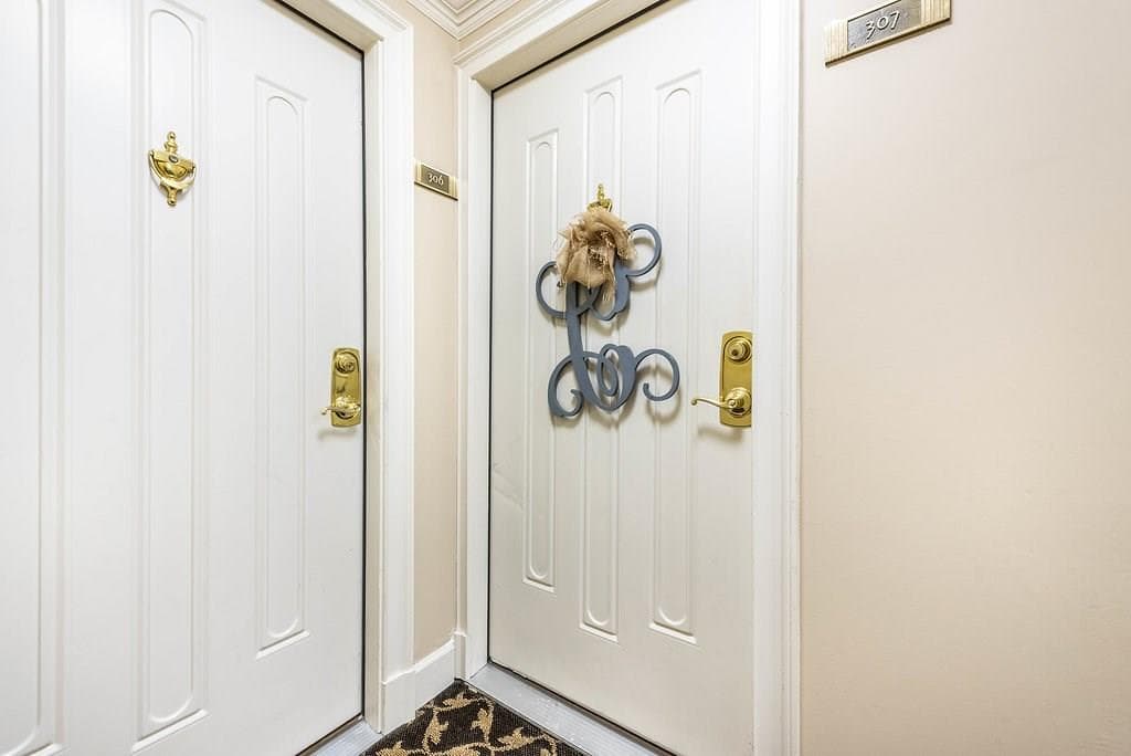 1 bedroom, 807 sq ft condominium sold at 2870 Pharr Court 307, Atlanta, GA 30305