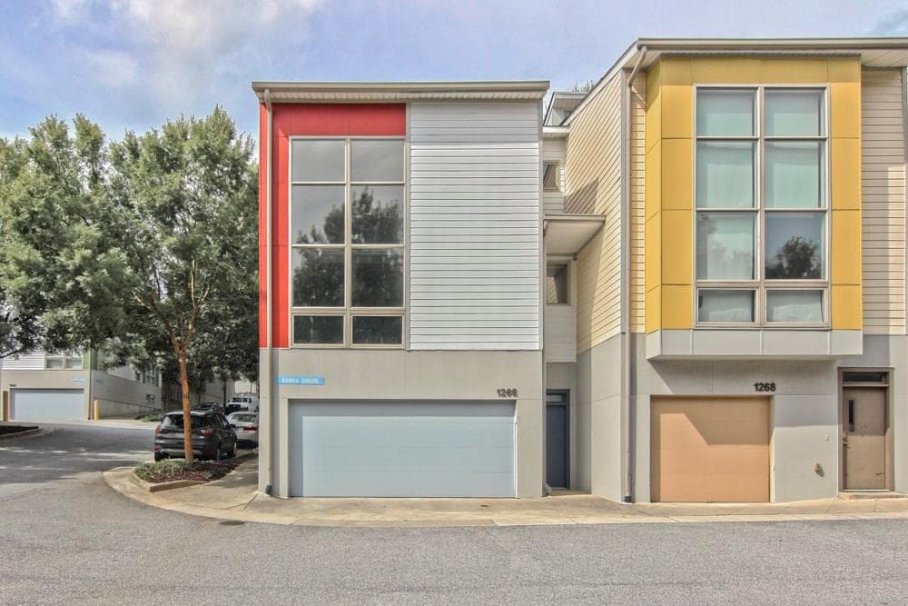 3 bedroom, 1,887 sq ft townhouse sold at 1266 Eames Green, Atlanta, GA 30318