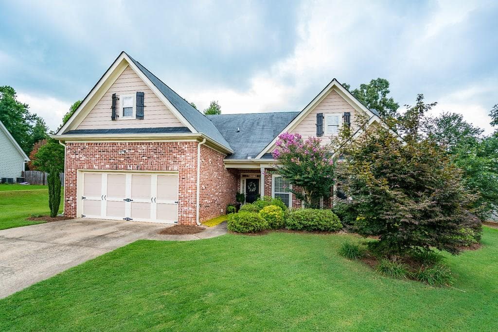 4 bedroom, 2,087 sq ft single family residence sold at 5950 Windsorcreek Drive, Douglasville, GA 30135