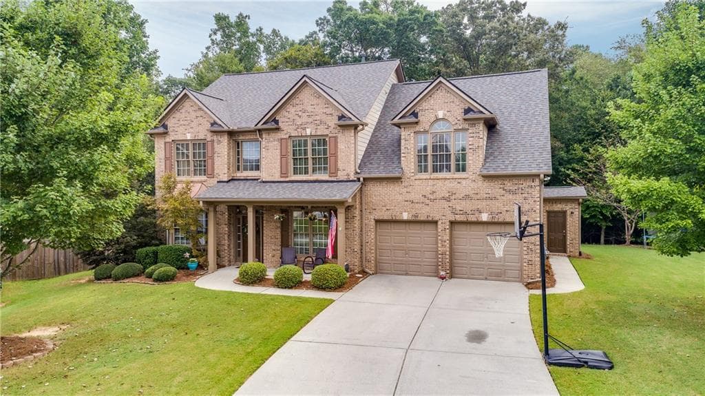 5 bedroom, 2,963 sq ft single family residence sold at 2280 Chandler Grove Drive, Buford, GA 30519