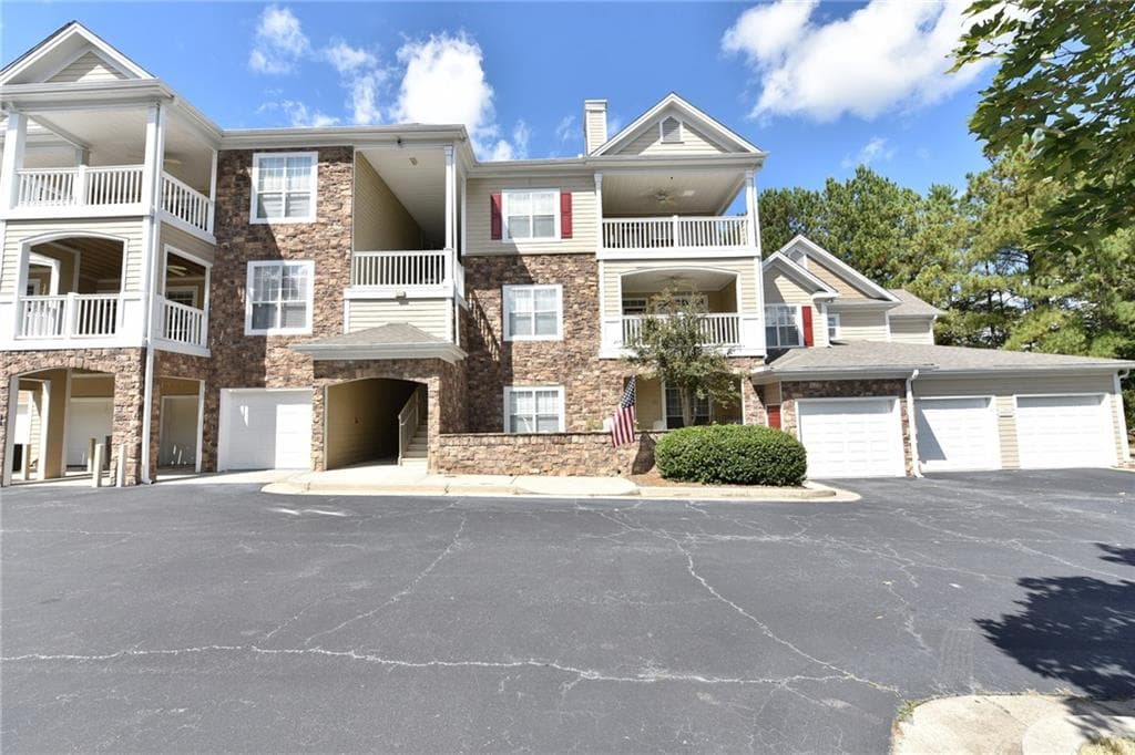 2 bedroom, 1,320 sq ft condominium sold at 1124 Whitshire Way, Alpharetta, GA 30004