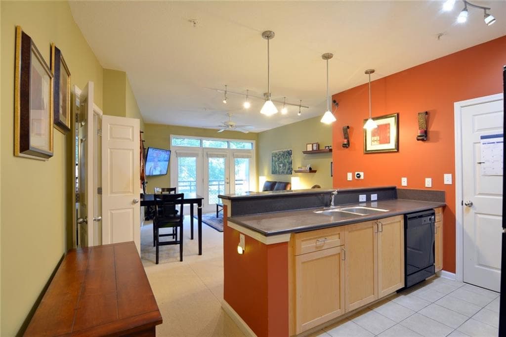 1 bedroom, 700 sq ft condominium sold at 400 17TH Street 2210, Atlanta, GA 30363