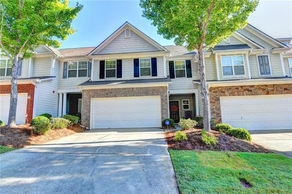3 bedroom, 1,517 sq ft townhouse sold at 547 Hillside Trail, Woodstock, GA 30188