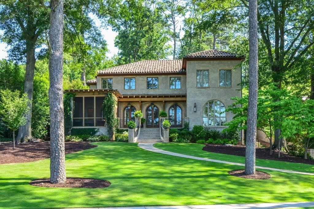 5 bedroom, 7 bathroom, 7,929 sq ft single family residence sold at 4000 E Brookhaven Drive, Atlanta, GA 30319
