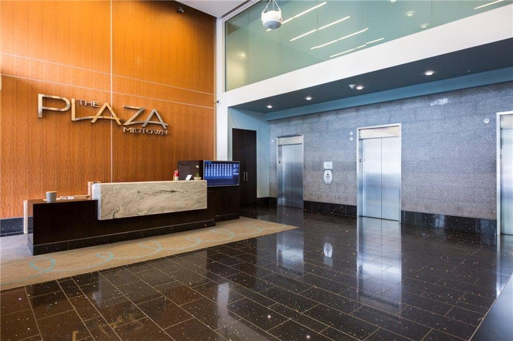 1 bedroom, 774 sq ft condominium sold at 44 Peachtree Place 1426, Atlanta, GA 30309