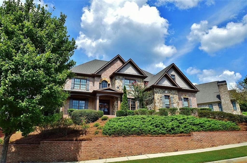6 bedroom, 7,377 sq ft single family residence sold at 3039 Hidden Falls Drive, Buford, GA 30519