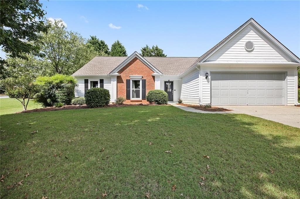 3 bedroom, 1,894 sq ft single family residence sold at 7005 Brassfield Drive, Cumming, GA 30041