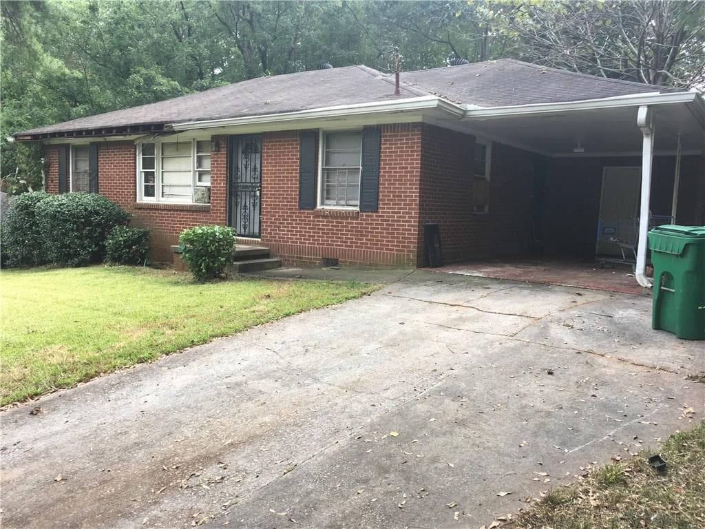 3 bedroom, 1,053 sq ft single family residence sold at 1927 Vicki Lane, Atlanta, GA 30316