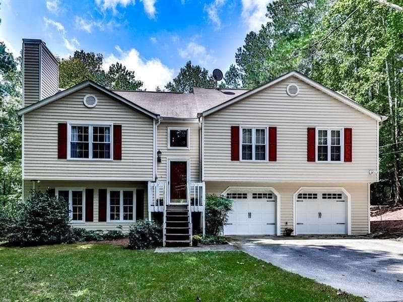 3 bedroom, 1,895 sq ft single family residence sold at 1116 Canvas Back Drive, Woodstock, GA 30189