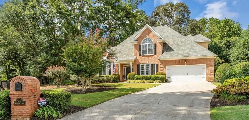 4 bedroom, 2,746 sq ft single family residence sold at 6730 Brookline Court, Cumming, GA 30040