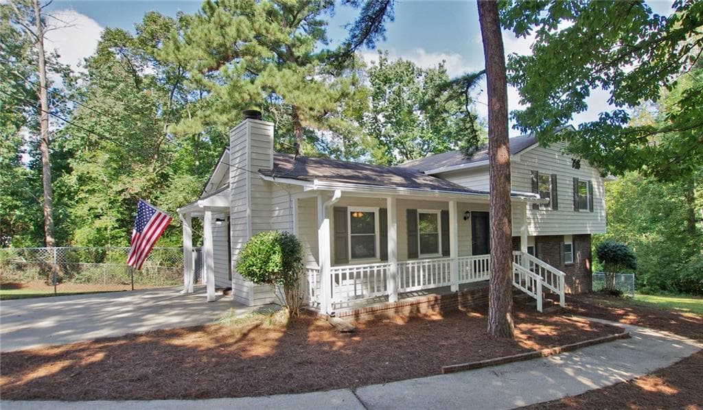 2724 Sardis Drive, Buford, GA 30519 — most recent listing photo