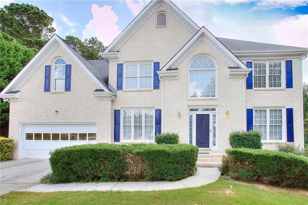 4 bedroom, 3,323 sq ft single family residence sold at 3185 Parks Run, Loganville, GA 30052