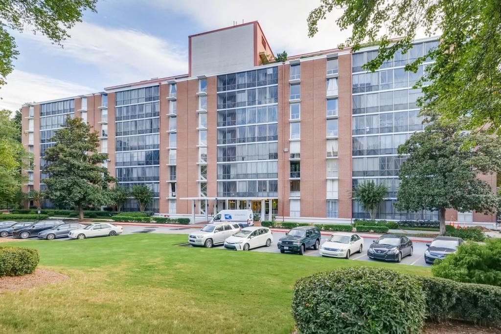 2 bedroom, 1,150 sq ft condominium sold at 130 26th Street 214, Atlanta, GA 30309