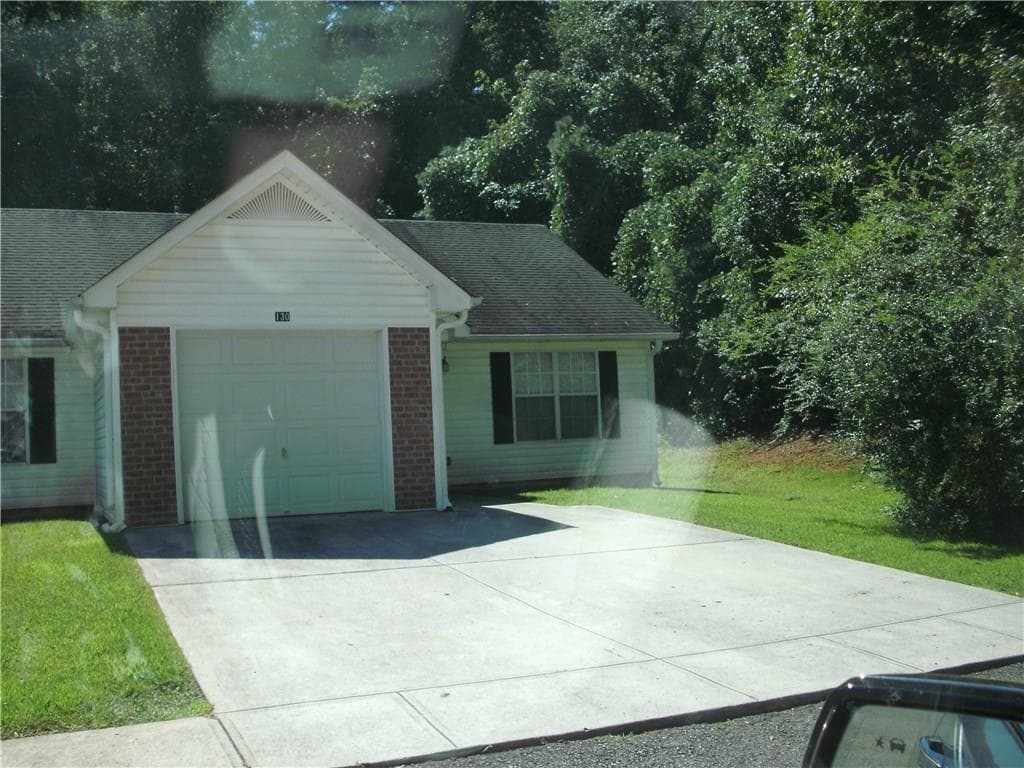 2 bedroom, 828 sq ft townhouse sold at 209 E Wilson Street 130, Villa Rica, GA 30180