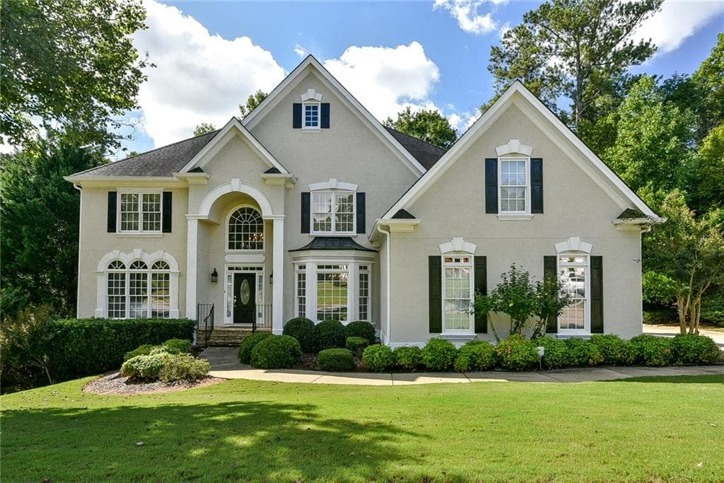 5 bedroom, 4,211 sq ft single family residence sold at 5065 Eves Place, Roswell, GA 30076