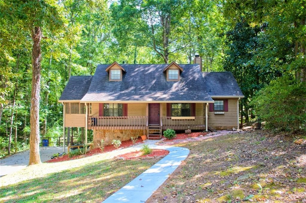 4 bedroom, 2,224 sq ft single family residence sold at 6717 Glenridge Court, Douglasville, GA 30135