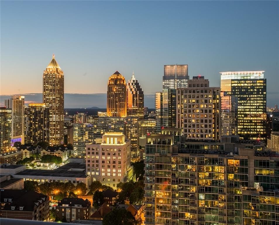 1 bedroom, 783 sq ft condominium sold at 855 Peachtree Street 2606, Atlanta, GA 30308