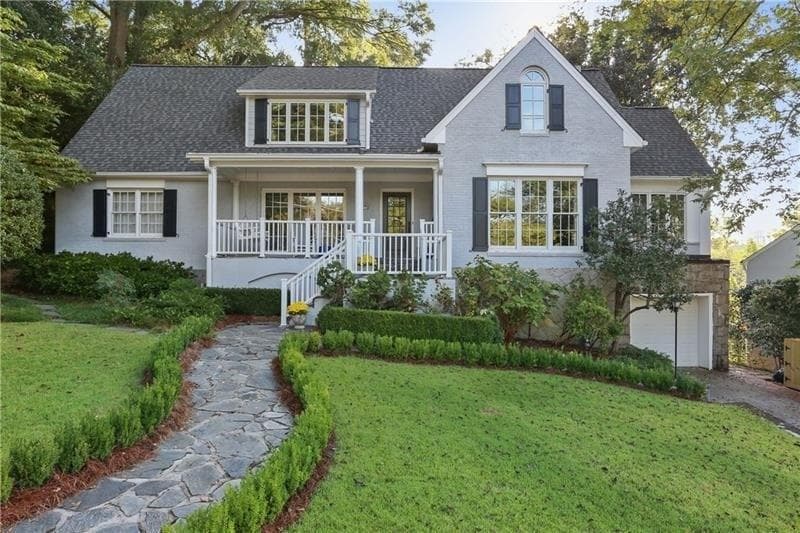5 bedroom, 5,290 sq ft single family residence sold at 2245 Dellwood Drive, Atlanta, GA 30305
