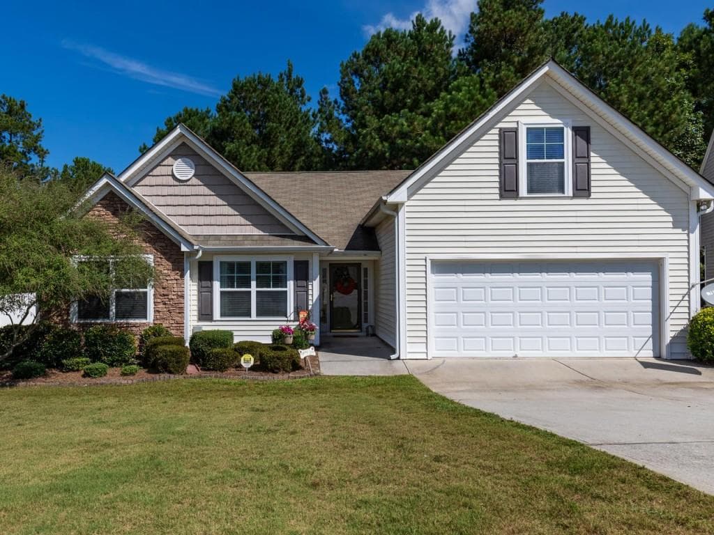 3 bedroom, 1,728 sq ft single family residence sold at 3732 Plymouth Rock Drive, Loganville, GA 30052