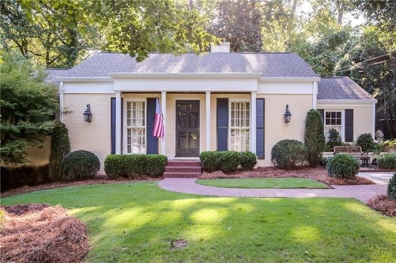 3 bedroom, 1,688 sq ft single family residence sold at 1857 Walthall Drive, Atlanta, GA 30318